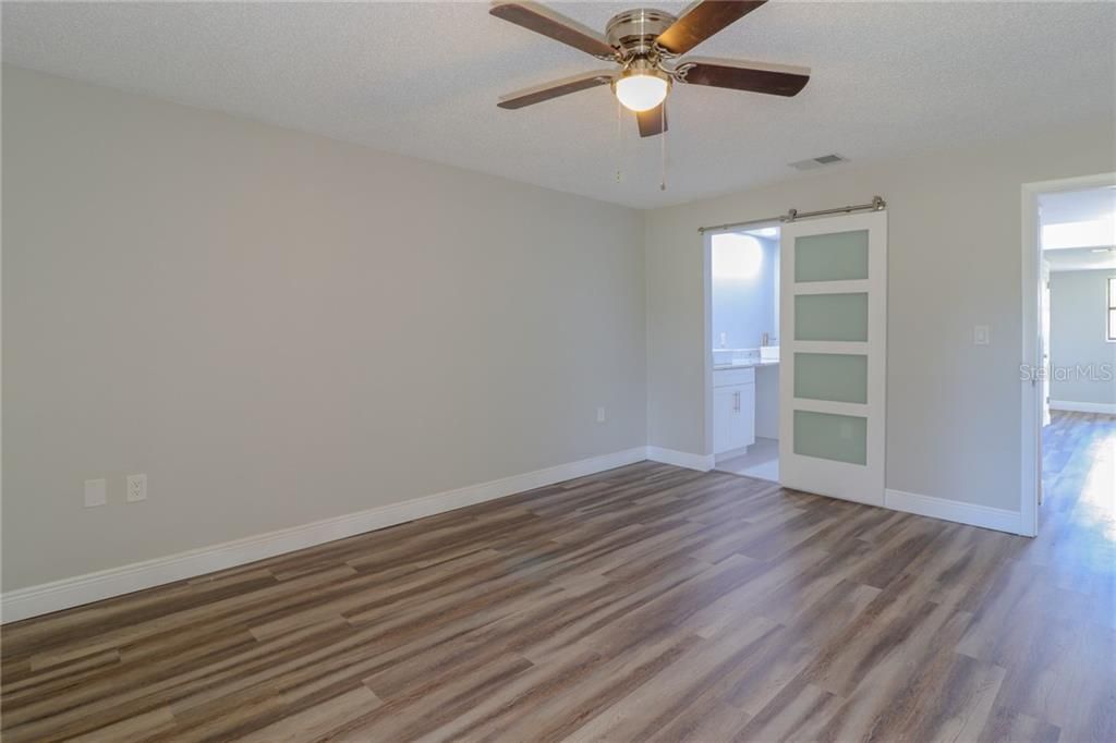 Recently Sold: $299,000 (3 beds, 2 baths, 1695 Square Feet)