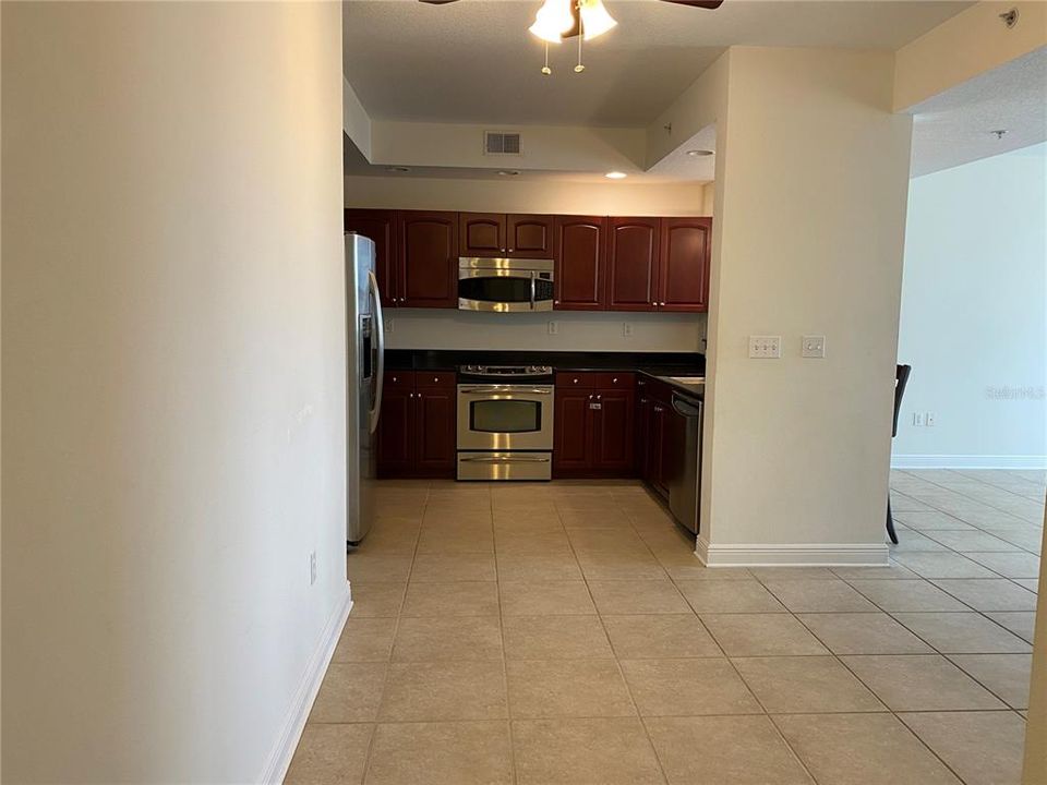 Recently Rented: $1,600 (1 beds, 2 baths, 1150 Square Feet)