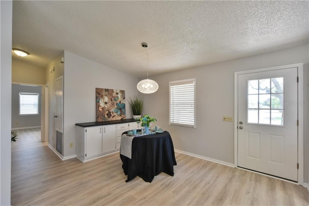 Recently Sold: $256,900 (2 beds, 2 baths, 1248 Square Feet)