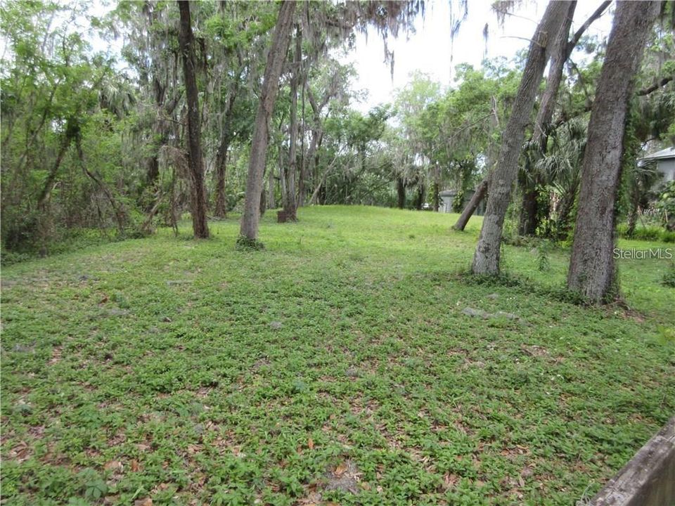 Vendido Recientemente: $85,000 (1.22 acres)