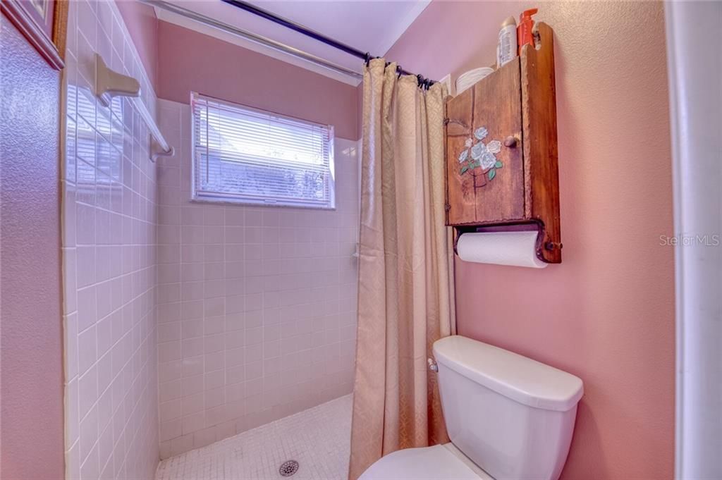 最近售出: $315,000 (3 贝兹, 2 浴室, 1422 平方英尺)