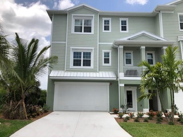 Recently Sold: $515,000 (3 beds, 3 baths, 2432 Square Feet)