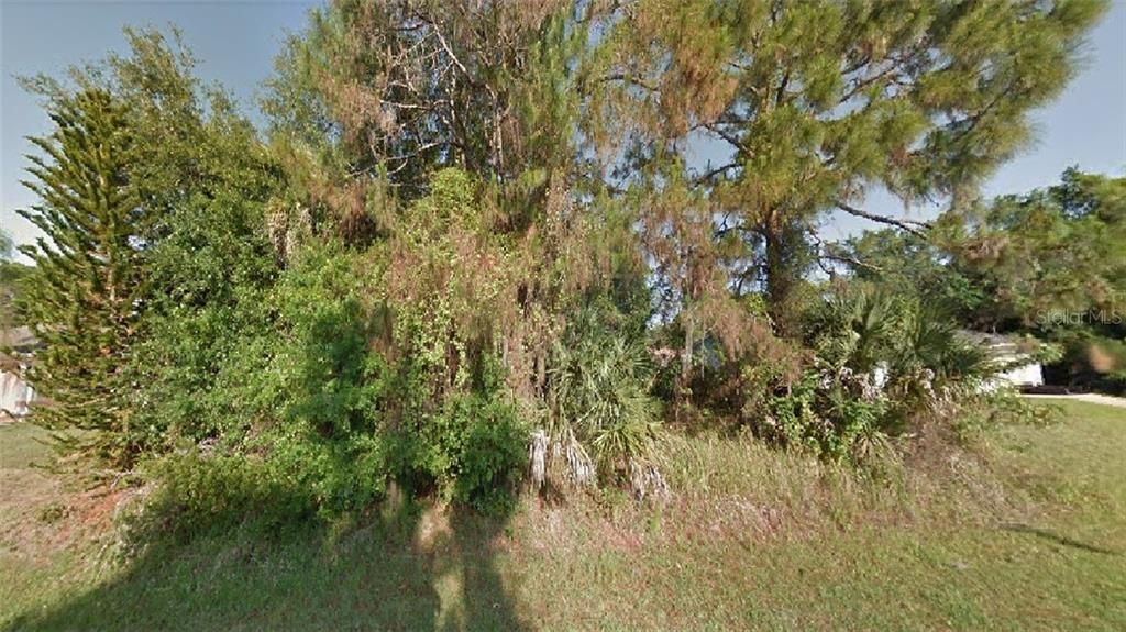 Vendido Recientemente: $16,000 (0.23 acres)