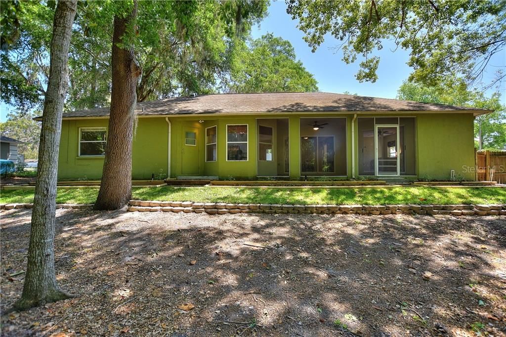 Recently Sold: $249,900 (3 beds, 2 baths, 1587 Square Feet)