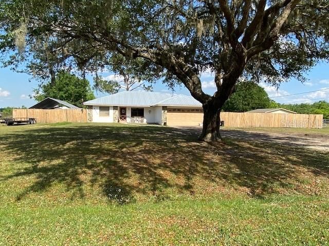 Recently Sold: $309,999 (3 beds, 2 baths, 1452 Square Feet)