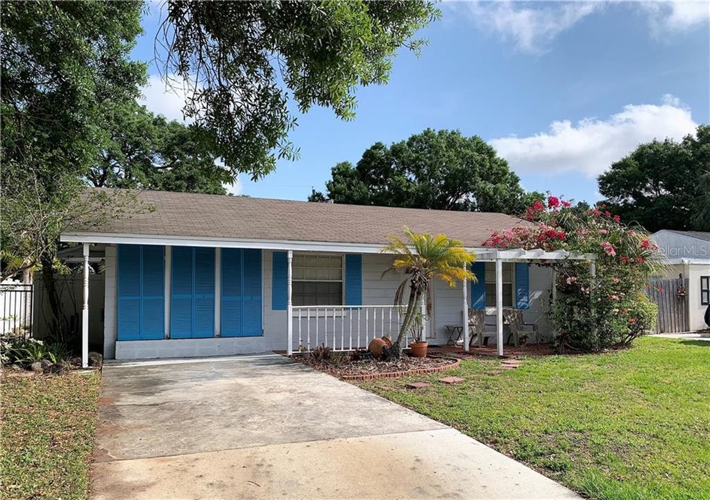 Recently Rented: $1,525 (2 beds, 1 baths, 929 Square Feet)