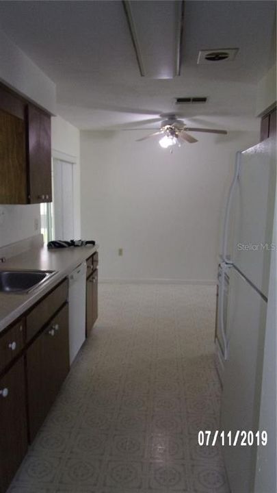 Recently Rented: $1,095 (2 beds, 1 baths, 1088 Square Feet)