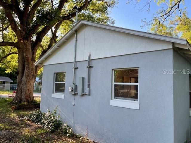 Recently Sold: $98,000 (2 beds, 1 baths, 820 Square Feet)
