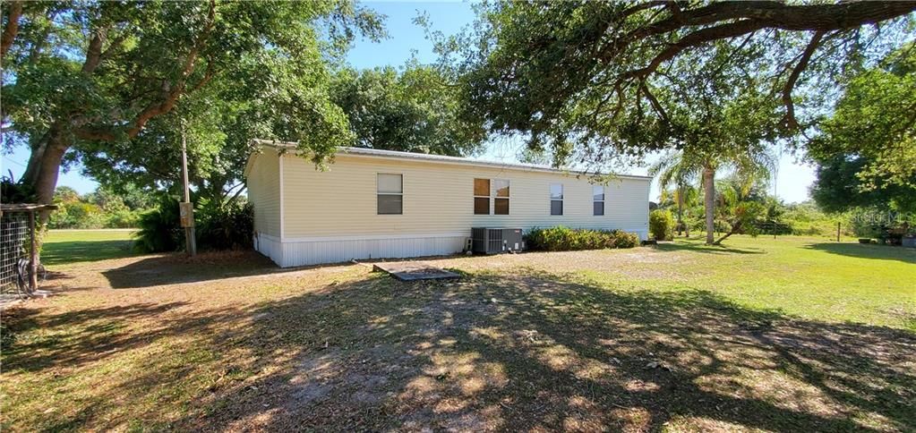 Recently Sold: $195,000 (3 beds, 2 baths, 1512 Square Feet)