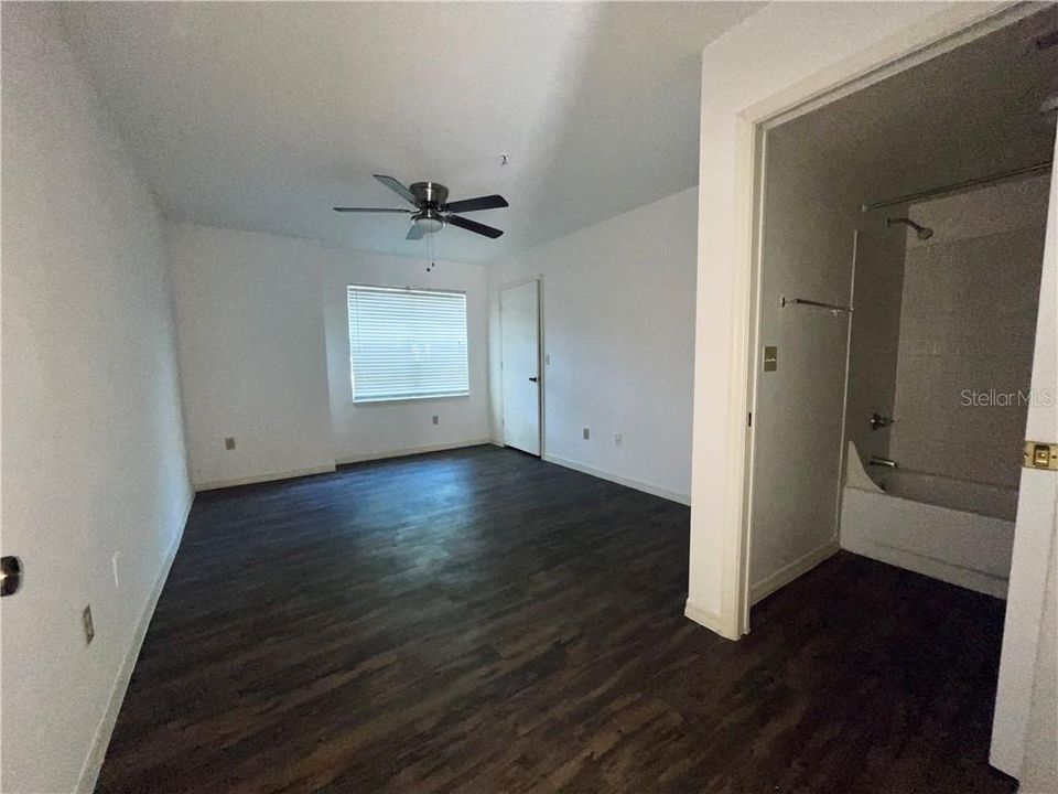 Recently Sold: $115,000 (2 beds, 2 baths, 1080 Square Feet)