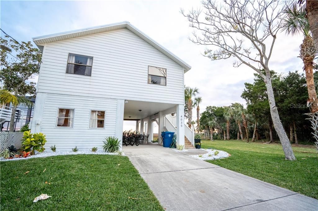 Recently Sold: $410,000 (3 beds, 2 baths, 1064 Square Feet)