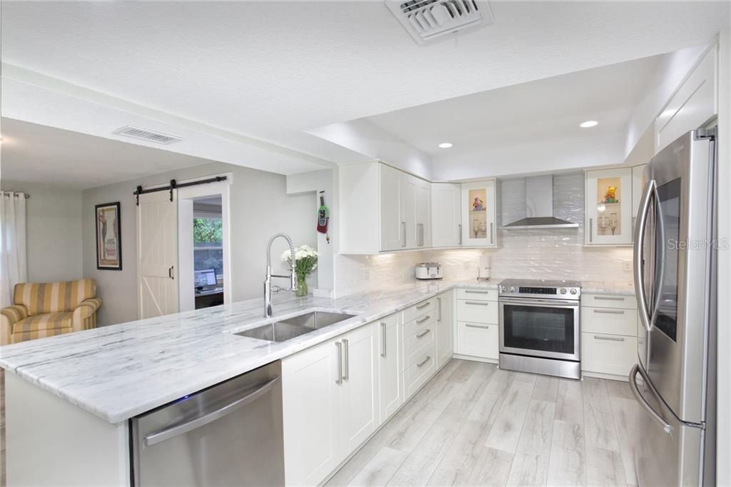 Recently Sold: $728,000 (4 beds, 3 baths, 2780 Square Feet)
