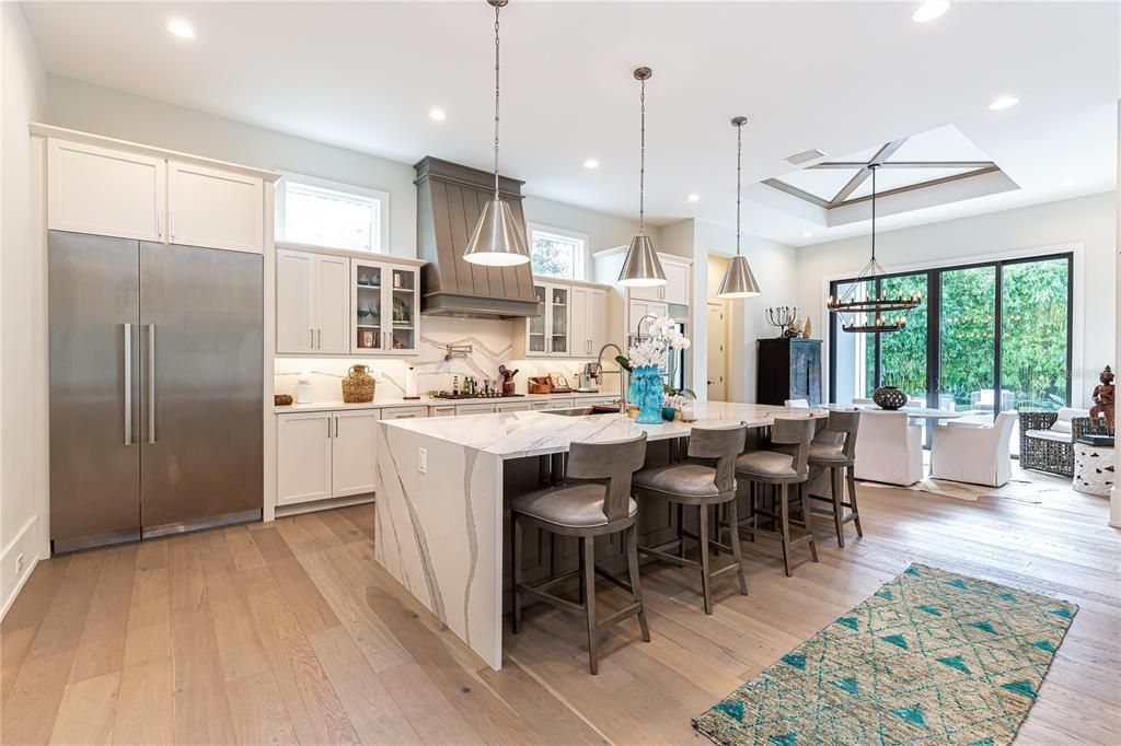 Recently Sold: $2,235,000 (5 beds, 5 baths, 4381 Square Feet)