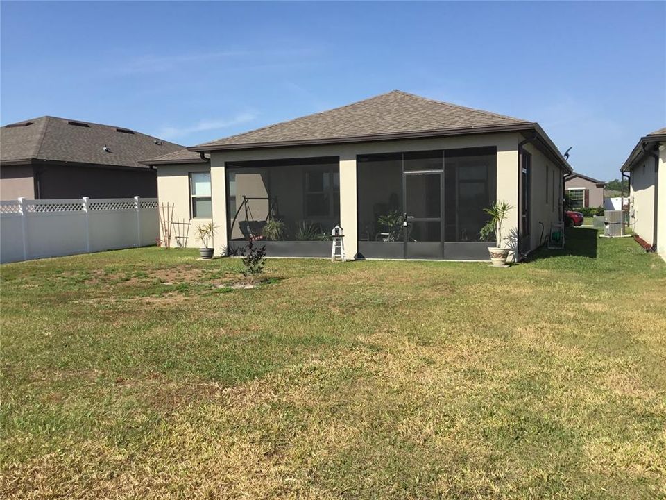 Recently Sold: $267,900 (3 beds, 2 baths, 1704 Square Feet)