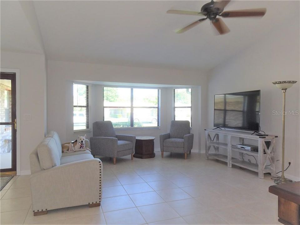 Recently Sold: $254,500 (3 beds, 2 baths, 1812 Square Feet)