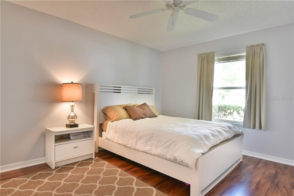 Recently Sold: $269,000 (2 beds, 2 baths, 1142 Square Feet)
