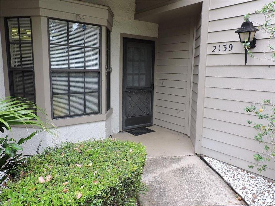 Recently Sold: $137,888 (2 beds, 2 baths, 995 Square Feet)
