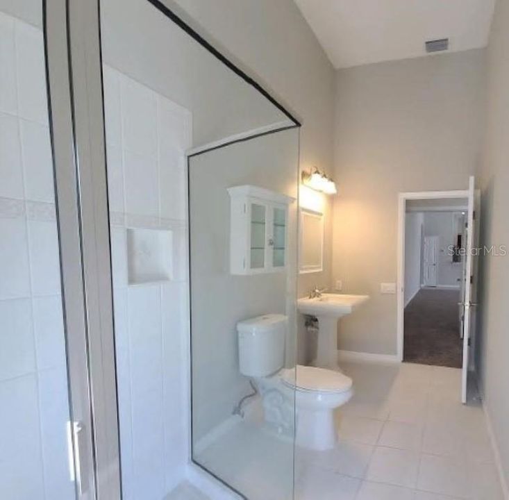 Недавно арендовано: $4,500 (5 спален, 3 ванн, 4041 Квадратных фут)