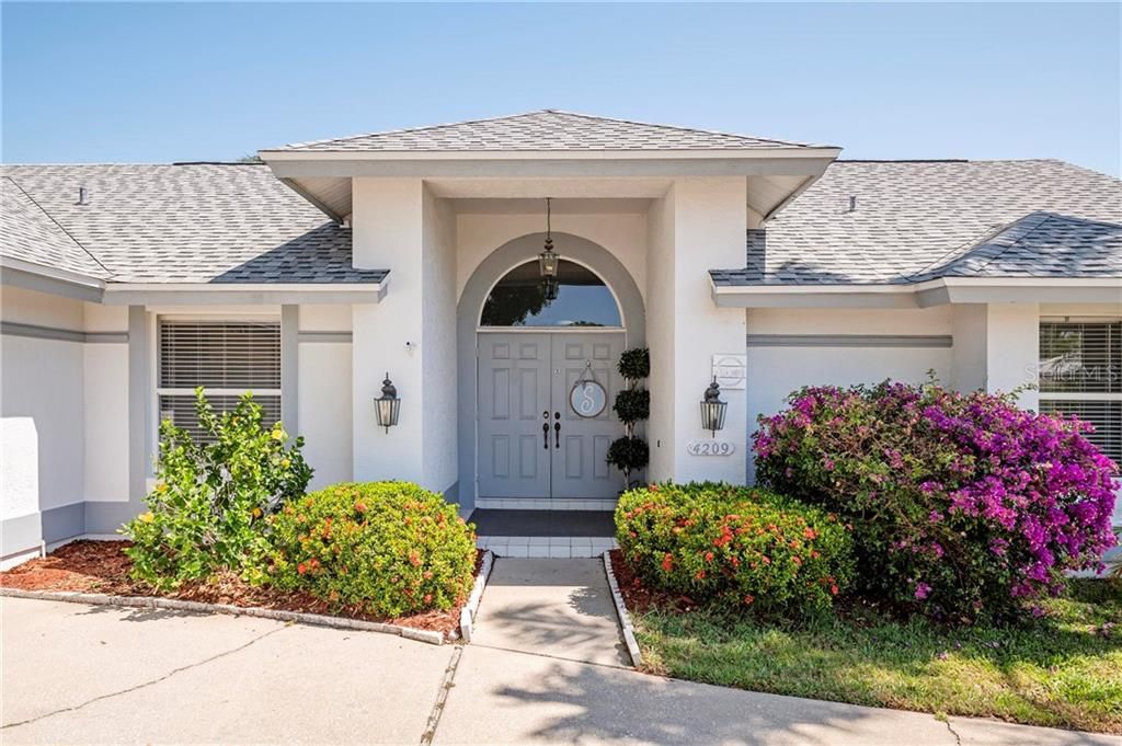 Recently Sold: $400,000 (4 beds, 2 baths, 2104 Square Feet)