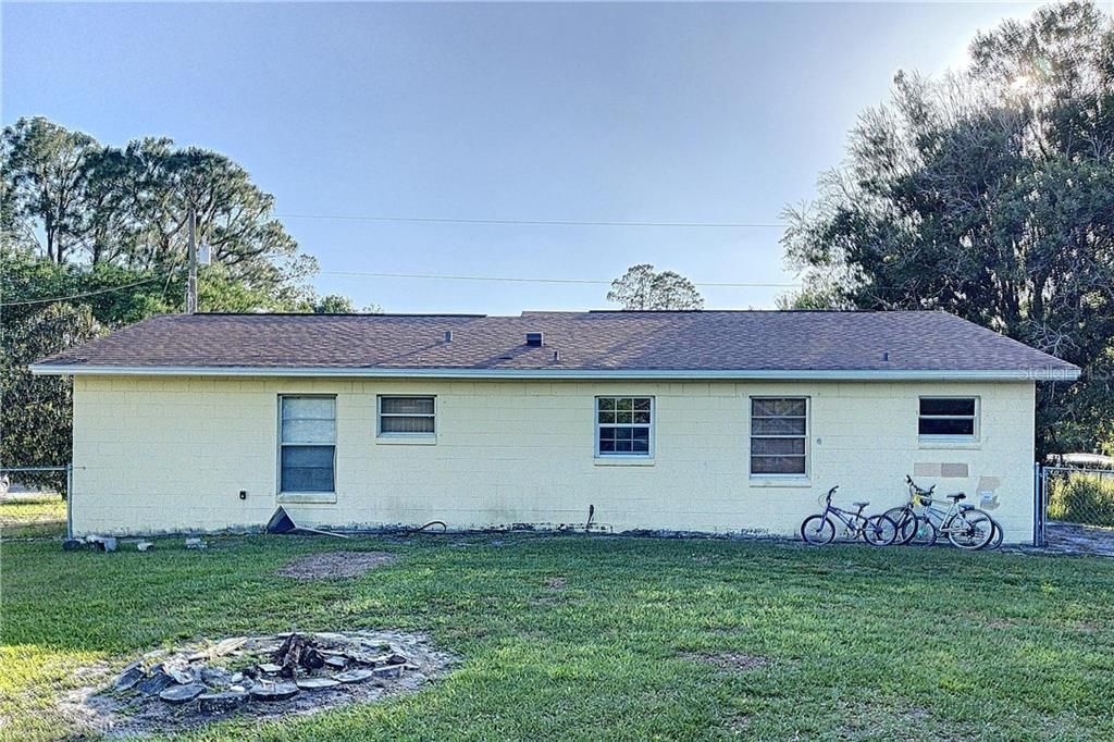 Recently Sold: $149,900 (3 beds, 2 baths, 1034 Square Feet)
