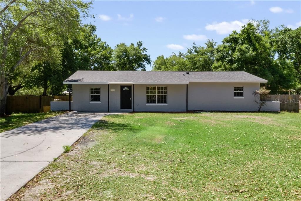 Recently Sold: $260,000 (3 beds, 2 baths, 1320 Square Feet)