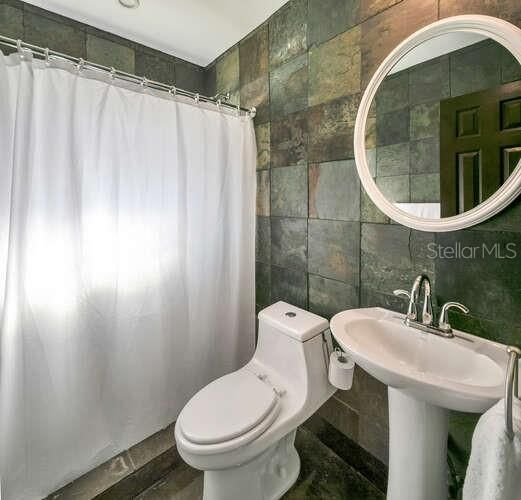 最近售出: $350,000 (3 贝兹, 2 浴室, 1204 平方英尺)