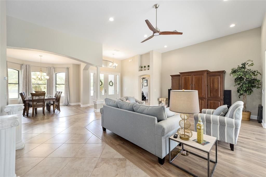 Recently Sold: $949,000 (4 beds, 4 baths, 4389 Square Feet)