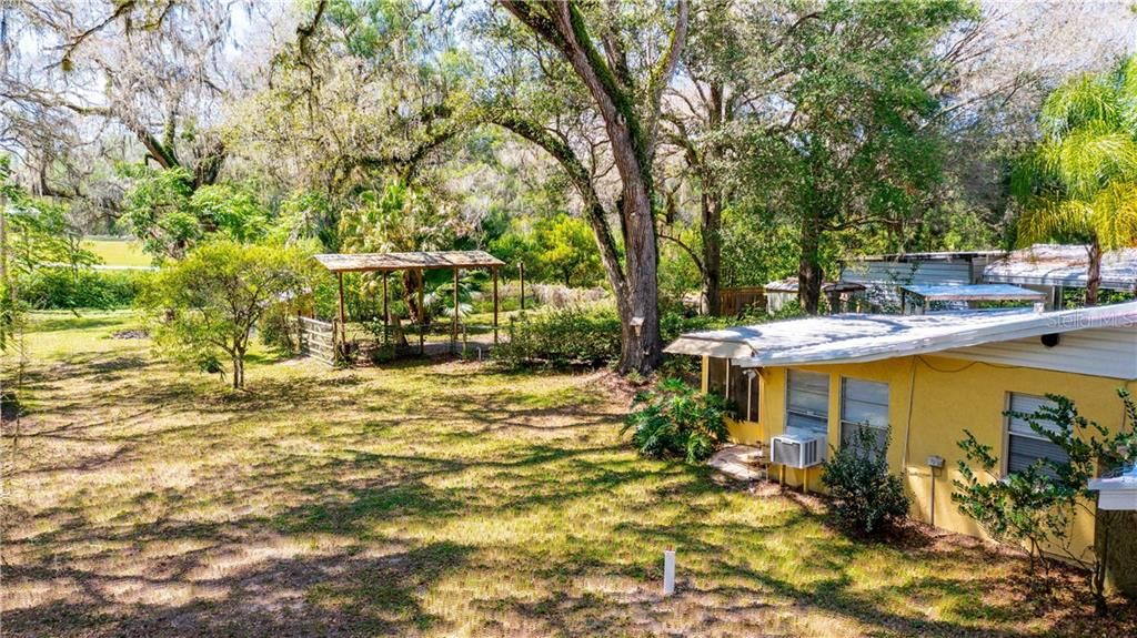 Recently Sold: $380,000 (3 beds, 2 baths, 1928 Square Feet)
