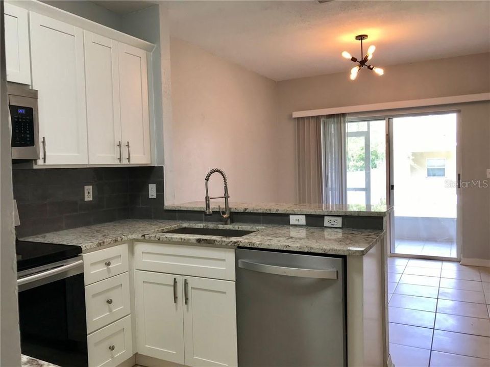 Recently Sold: $179,000 (3 beds, 3 baths, 1478 Square Feet)