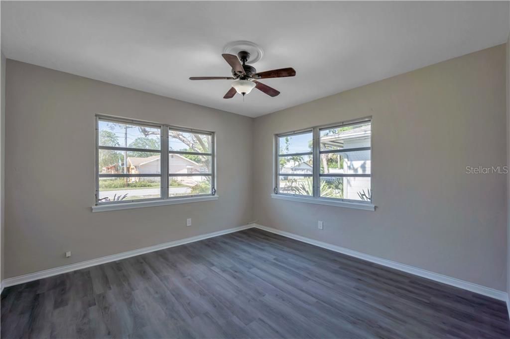 Recently Sold: $415,000 (3 beds, 2 baths, 1515 Square Feet)