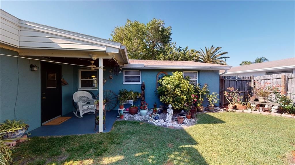 Recently Sold: $180,000 (3 beds, 2 baths, 1353 Square Feet)