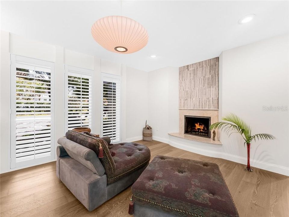 Recently Sold: $1,800,000 (3 beds, 2 baths, 2524 Square Feet)