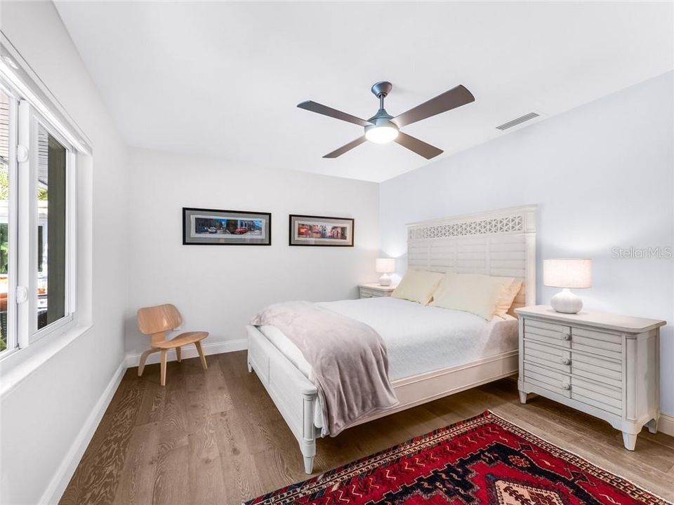 Recently Sold: $1,800,000 (3 beds, 2 baths, 2524 Square Feet)