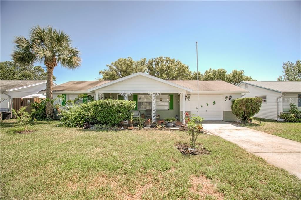 Recently Sold: $170,000 (2 beds, 1 baths, 1128 Square Feet)