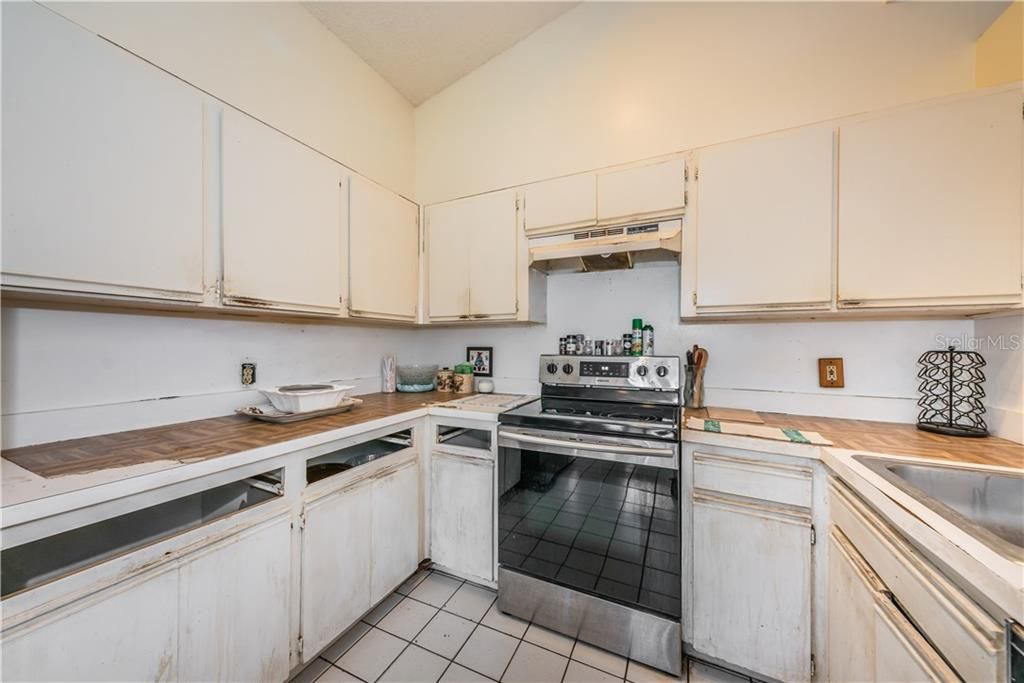 Recently Sold: $210,000 (2 beds, 2 baths, 1066 Square Feet)