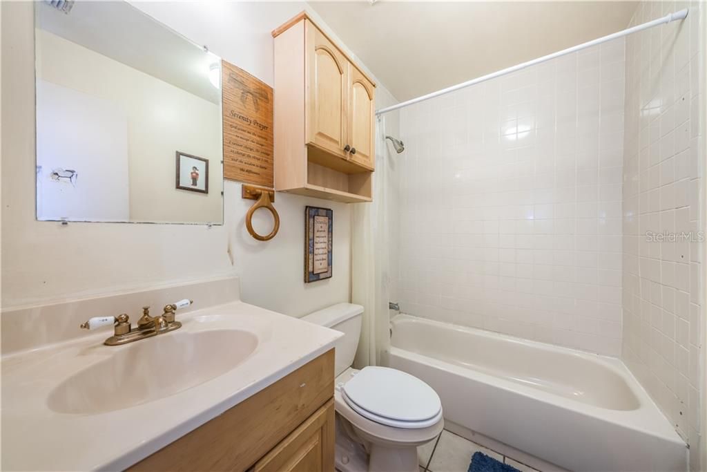 Recently Sold: $210,000 (2 beds, 2 baths, 1066 Square Feet)