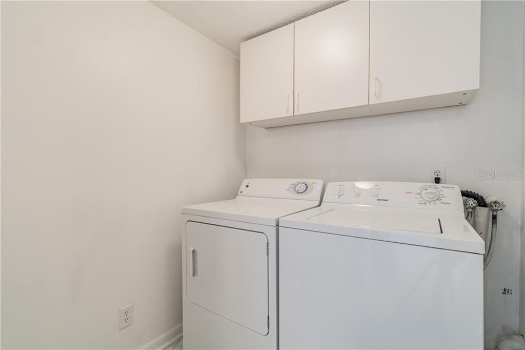 Recently Sold: $549,900 (1 beds, 1 baths, 940 Square Feet)