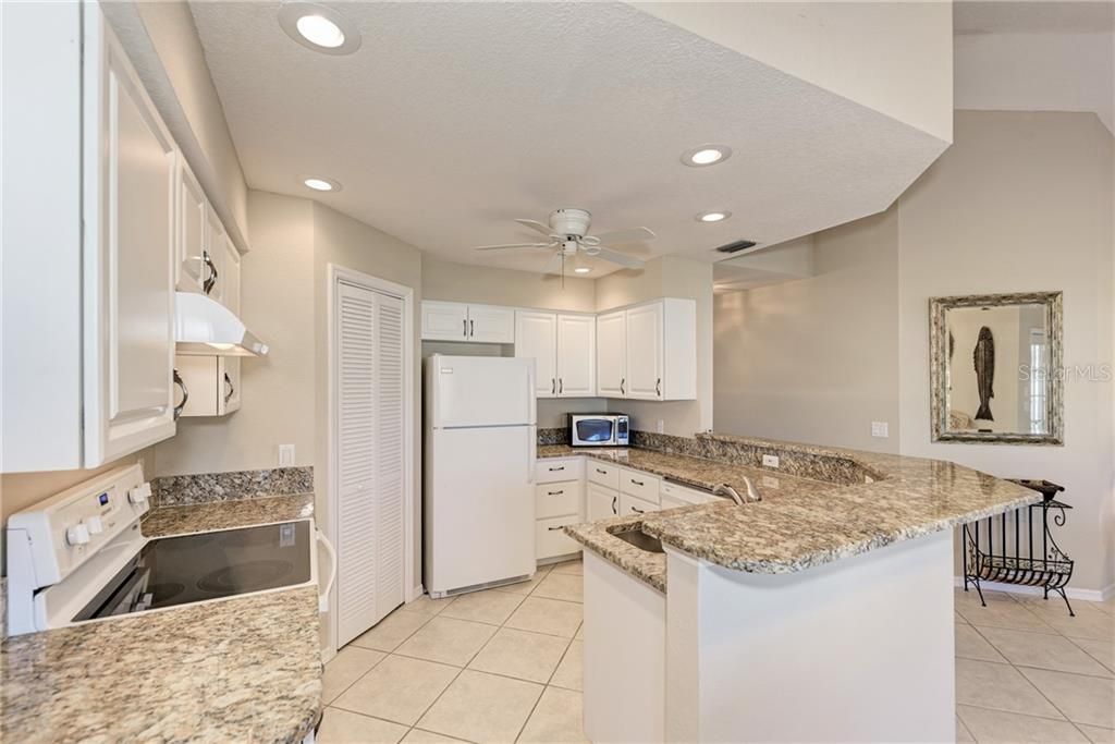 Recently Sold: $224,000 (3 beds, 2 baths, 1516 Square Feet)