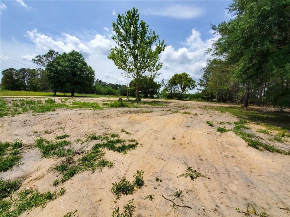 Vendido Recientemente: $129,900 (2.90 acres)