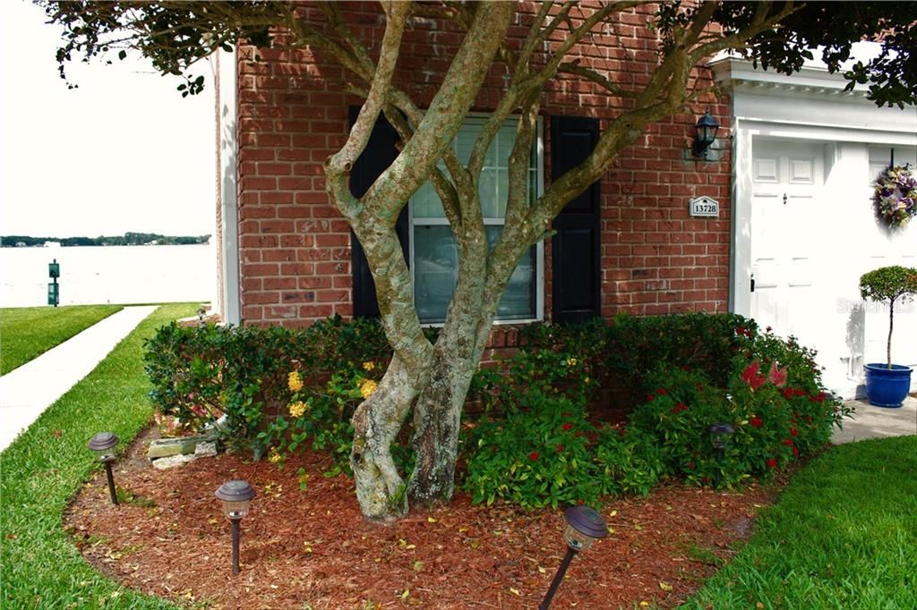 Recently Sold: $180,000 (2 beds, 1 baths, 1190 Square Feet)