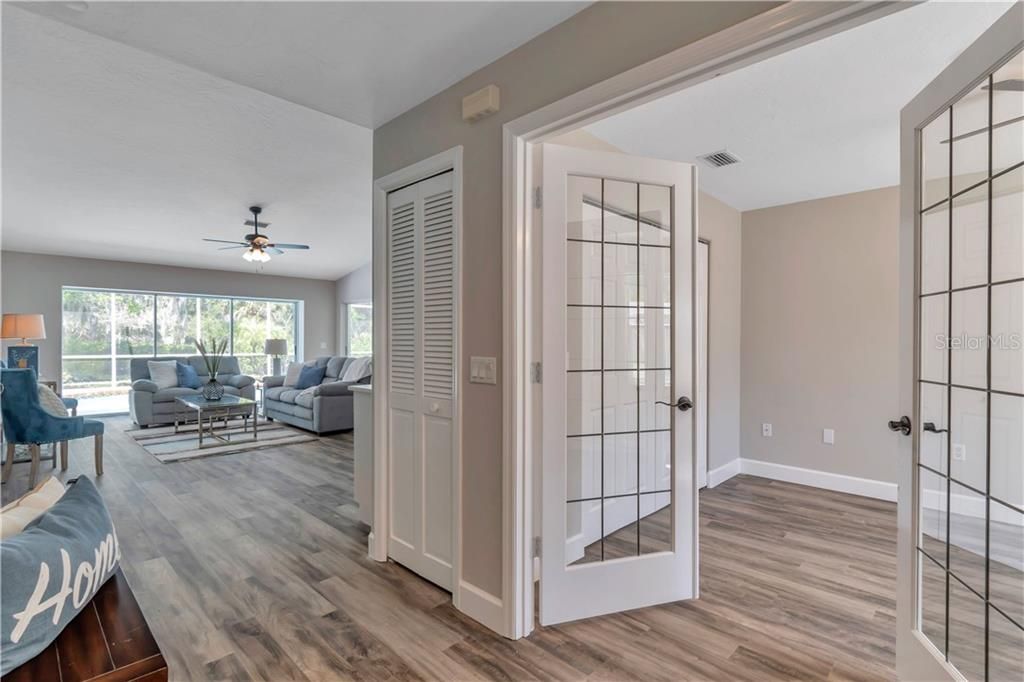 Recently Sold: $500,000 (3 beds, 2 baths, 1671 Square Feet)