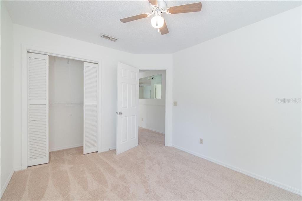 Recently Sold: $295,000 (3 beds, 2 baths, 1933 Square Feet)
