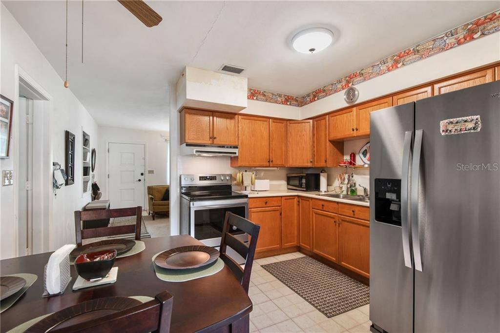 Recently Sold: $199,000 (2 beds, 1 baths, 780 Square Feet)
