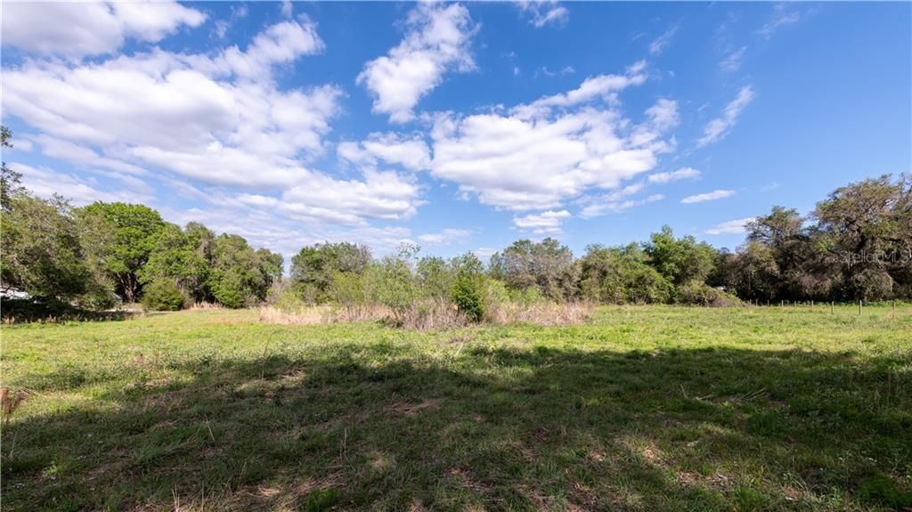 Vendido Recientemente: $53,000 (2.35 acres)