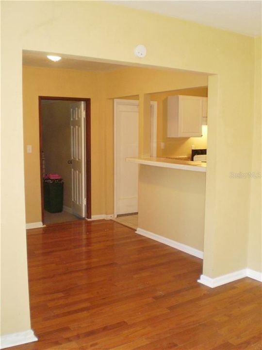 Recently Rented: $1,695 (4 beds, 1 baths, 1132 Square Feet)