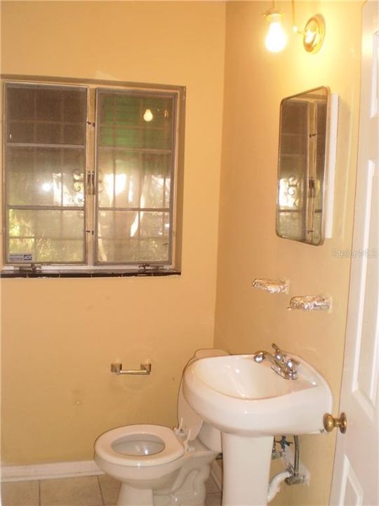 Недавно арендовано: $1,695 (4 спален, 1 ванн, 1132 Квадратных фут)