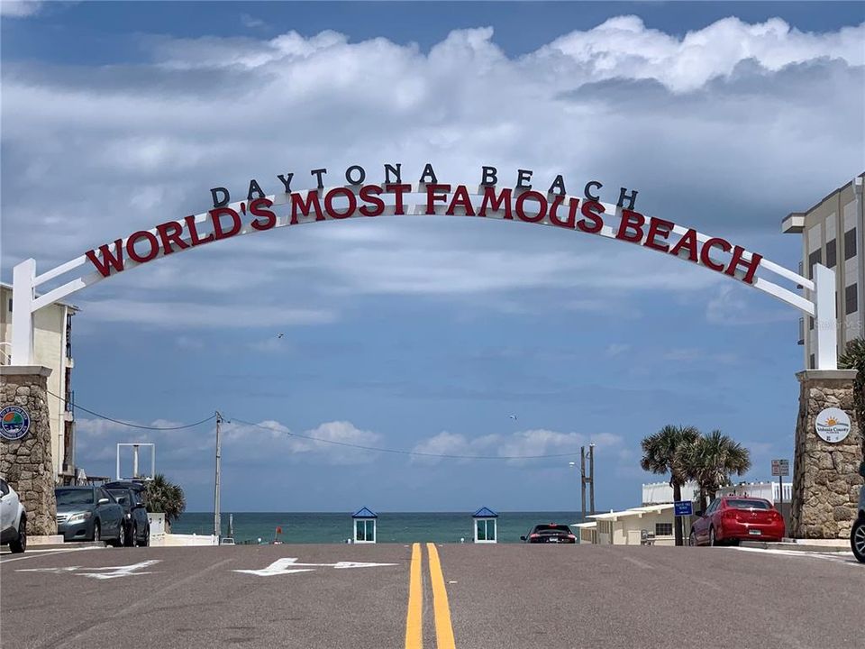 Now this is a surrounding area you would love to have close to home. Catching some rays, enjoying the fresh air blowing in your face or riding the waves on Daytona Beach is just 6 miles away.