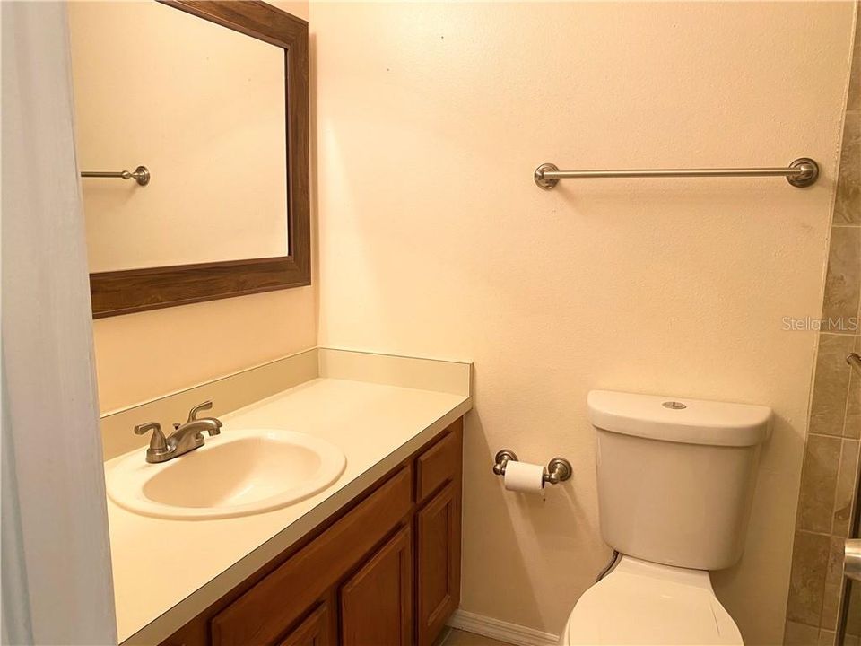 最近租的: $1,350 (2 贝兹, 2 浴室, 1036 平方英尺)
