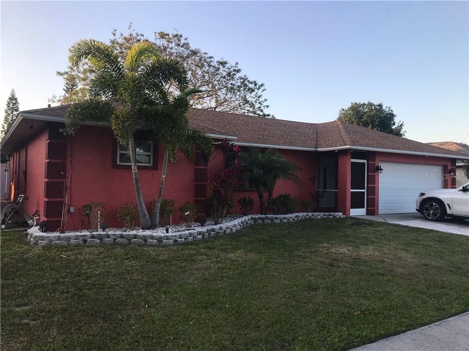 Recently Sold: $315,000 (4 beds, 3 baths, 1869 Square Feet)