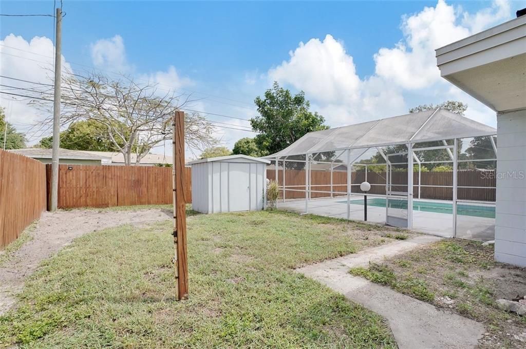 Recently Sold: $385,000 (3 beds, 2 baths, 1562 Square Feet)